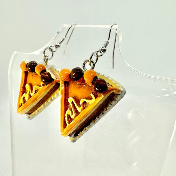 Pie Slice Earrings - Thanksgiving Earrings - Holiday Earrings - Food Earrings - Picture 5 of 8
